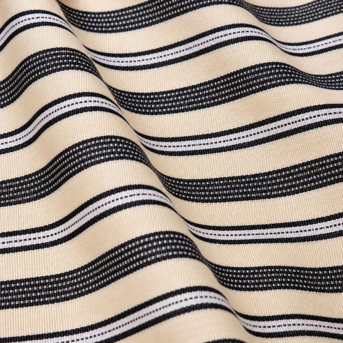 Tissu Leppi Traditionnel -  Écru & Rayures Noires du Fouta-Djalon